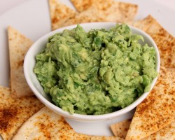 Homemade Guacamole Recipe – Laura Vitale – Laura in the Kitchen Episode 380