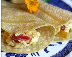 How To Make Migas – Mexican Scrambled Eggs