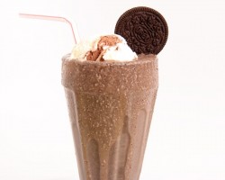 Oreo Milkshake Recipe – Laura Vitale – Laura in the Kitchen Episode 749