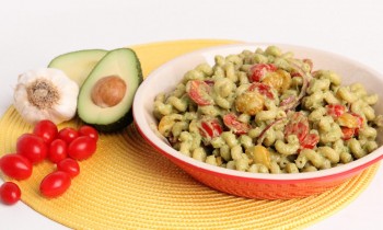 Creamy Avocado Pasta Recipe – Laura Vitale – Laura in the Kitchen Episode 928