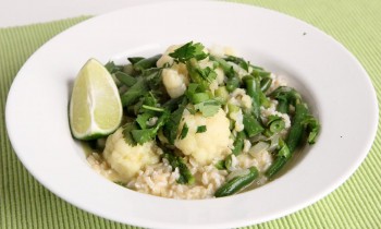 Quick Thai Inspired Green Curry Recipe – Laura Vitale – Laura in the Kitchen Episode