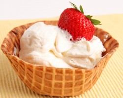 Cheesecake Ice Cream NO MACHINE Recipe – Laura Vitale – Laura in the Kitchen Episode 943