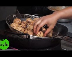 Chicken Balls Deep Fried, Indian Food, Nan King style Chicken Pakoda