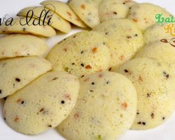 Rava Idli Recipe in Microwave — South Indian Recipe Video in Hindi with English Subtitles