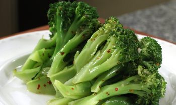 Broccoli Tree Salad (브로콜리 샐러드)
