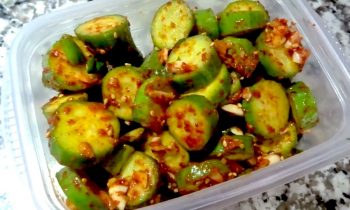 Spicy Cucumber Side Dish, Oi Muchim ( 오이무침 만들기)