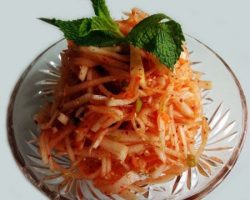 White radish salad (Musaengchae:무생채)