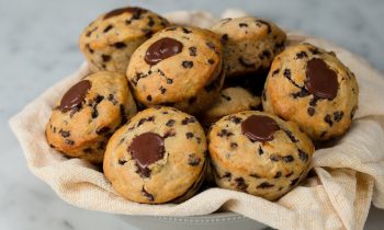 Chocolate-Filled Banana Muffins