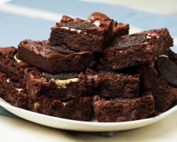 Chocolate Cookie Cheesecake-Stuffed Brownies