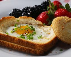 Ham And Cheese Breakfast Pockets