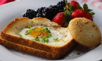 Ham And Cheese Breakfast Pockets