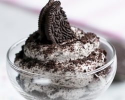 Three-Ingredient Desserts To Make With Your BFF