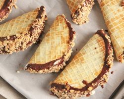 DIY Choco Tacos (Chocolate Waffle Ice Cream Tacos) | Ep. 1271