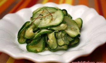 【Korean Food】 Stir-fried Zucchini Side-dish (애호박 볶음)