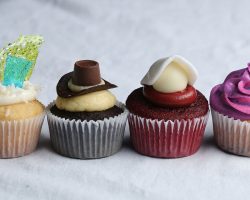 Emmy Award-Inspired Cupcakes