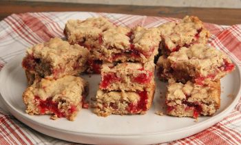 Breakfast Cranberry Oatmeal Bars | Ep. 1303