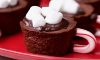 The Polar Express Inspired Hot Chocolate Cookie Mugs Recipe • Tasty