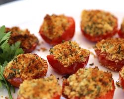 French Provencal stuffed tomatoes : lovely side dish for summer
