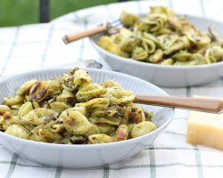 Quick & Easy Crispy Pasta with Broccoli