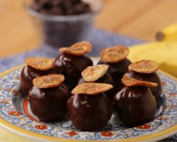 Banana Bread Cake Truffles • Tasty