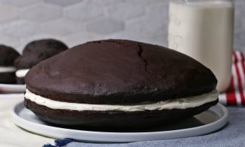 Giant Whoopie Pie Cake • Tasty