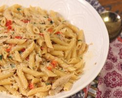 Creamy Cajun Turkey Pasta (Thanksgiving Leftovers!)