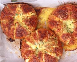 Korean Cheesy Garlic Bread