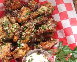 Restaurant Style Garlic Parmesan Wings