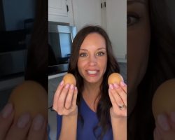 Copycat Chocolate Chip Crumbl Cookie