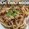 10 Minute Garlic Chili Noodles – Super Easy Recipe!