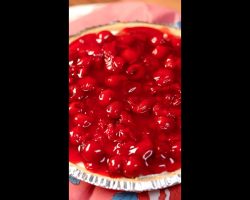No-Bake Cherry Creamy Cheese Pie