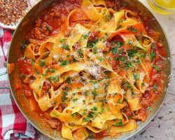 Quick Ragu with Pappardelle Pasta