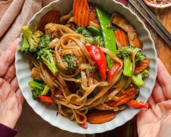 Noodle Veggie Stir Fry – 20 Minute Recipe