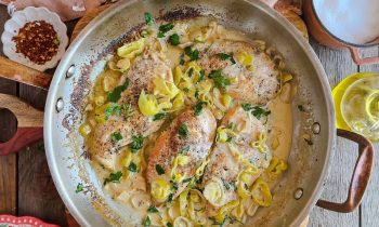 Peperoncini Skillet Chicken – 20 Minute Recipe