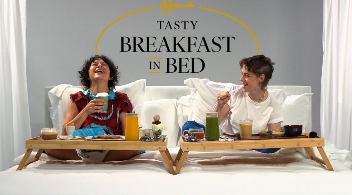 Breakfast in Bed With Kristen Stewart & Alia Shawkat